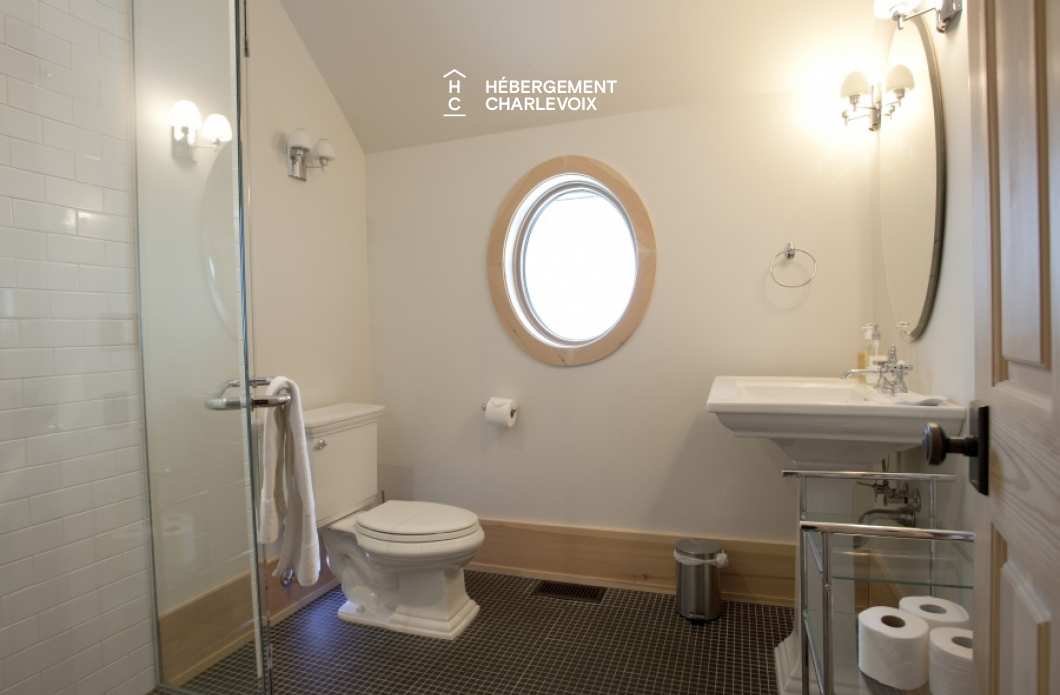 MAR-45 - Prestigieuse villa de 6000 pieds carrés