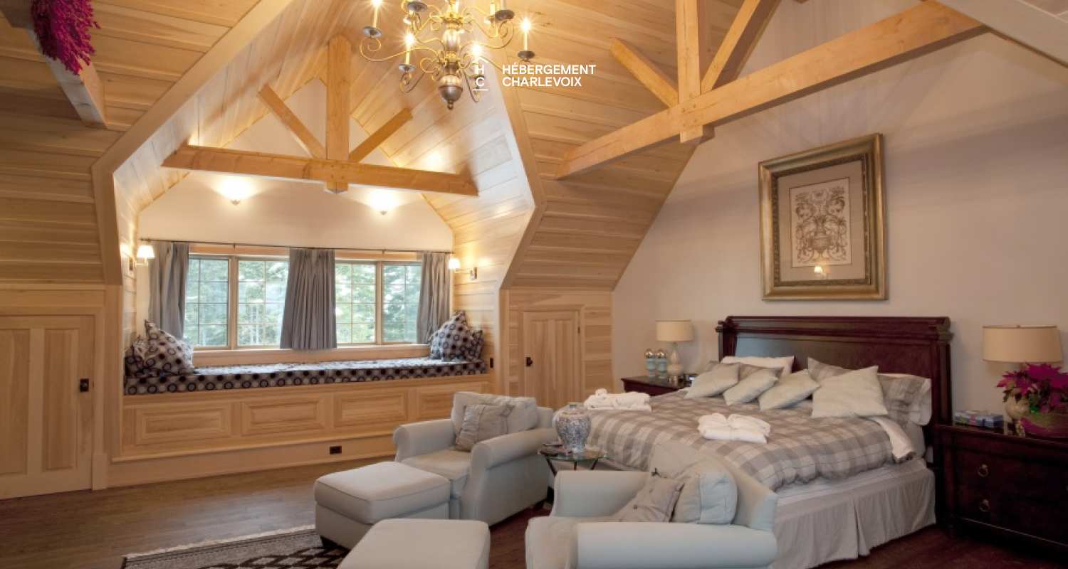 MAR-45 - Prestigious villa of 6000 square feet