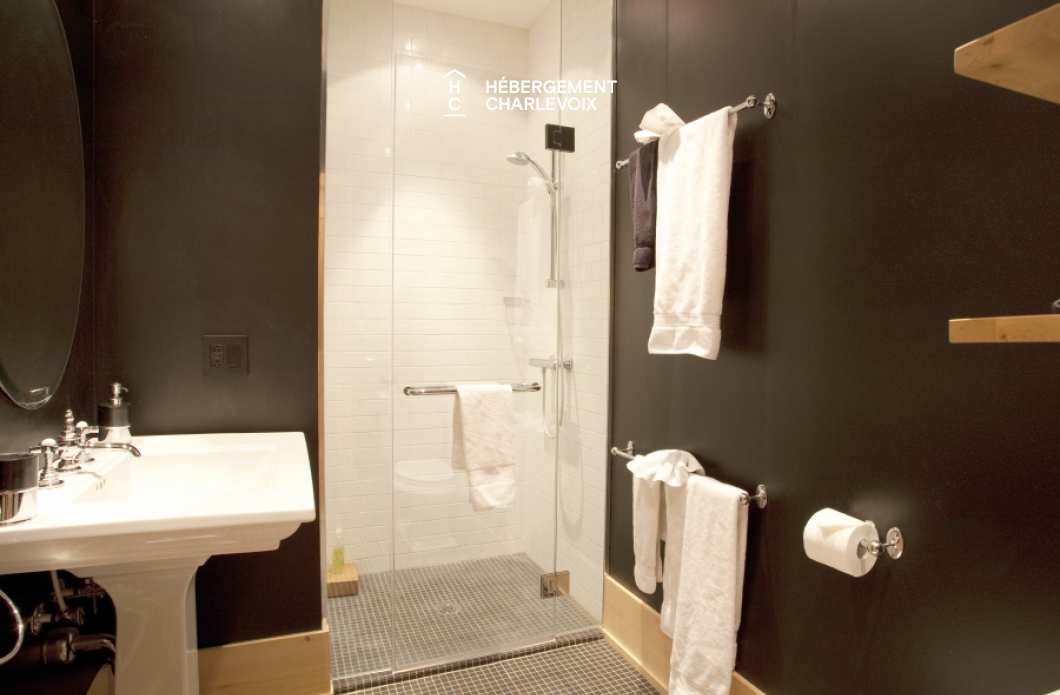 MAR-45 - Prestigieuse villa de 6000 pieds carrés
