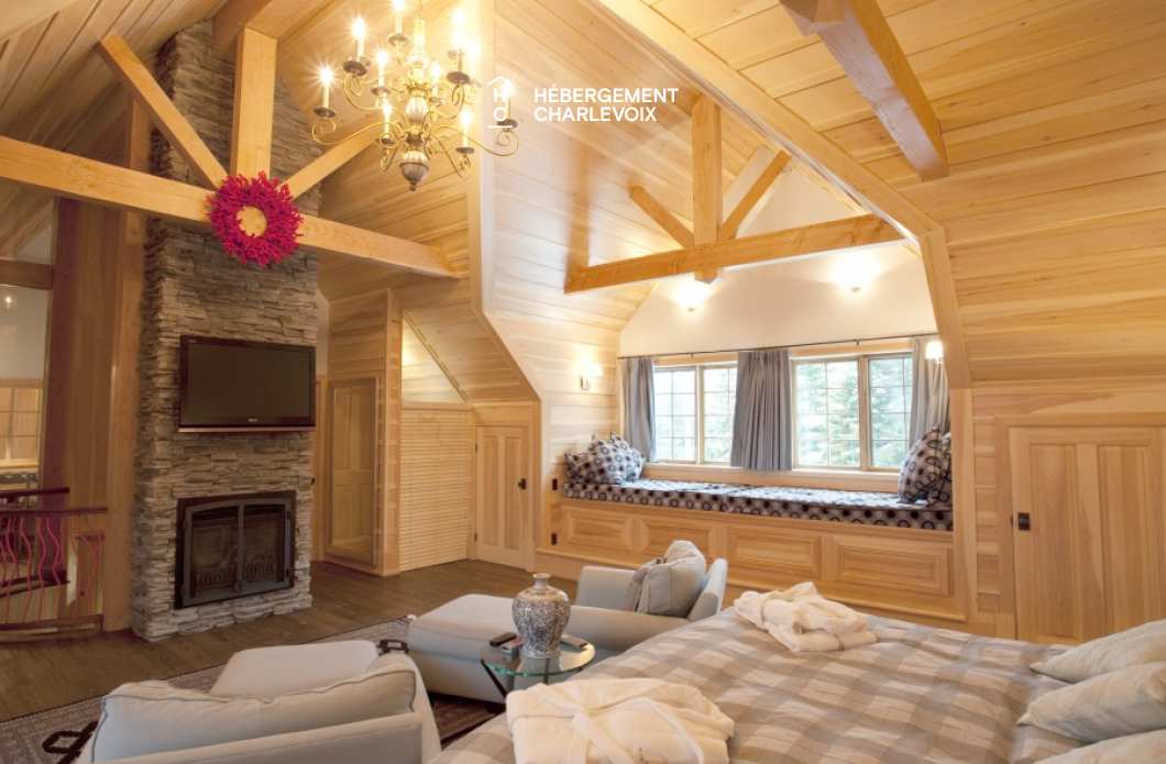 MAR-45 - Prestigieuse villa de 6000 pieds carrés