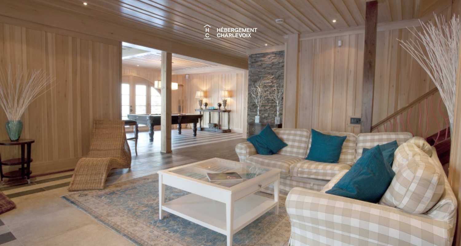 MAR-45 - Prestigious villa of 6000 square feet