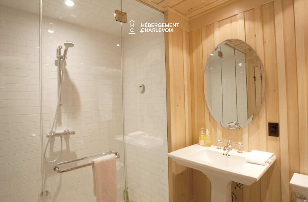 MAR-45 - Prestigieuse villa de 6000 pieds carrés