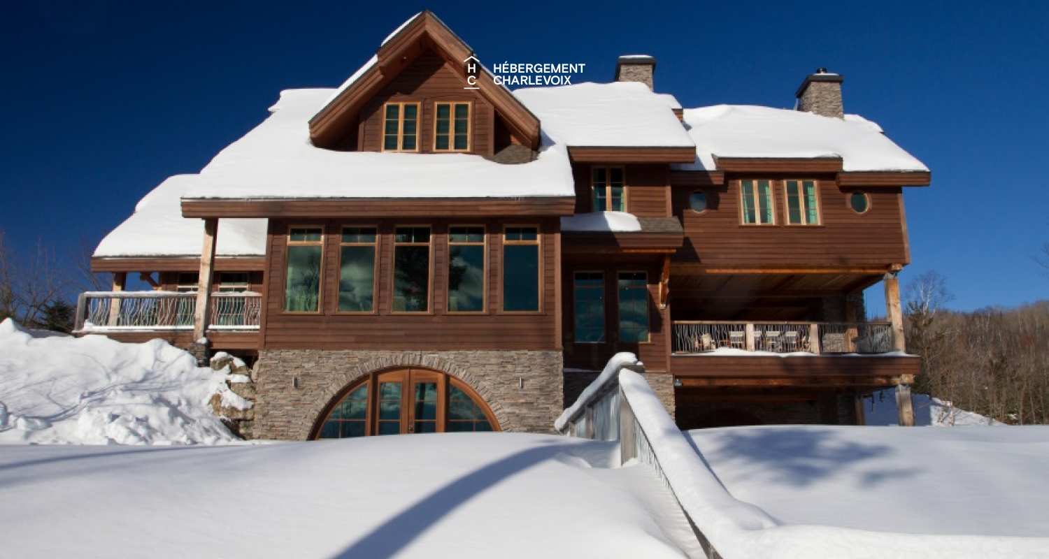 MAR-45 - Prestigious villa of 6000 square feet