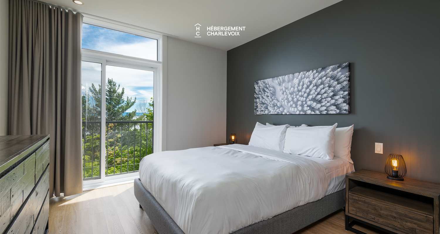 Cache 2 chambres-2 lits Queen, 1 divan-lit - 1 à 6 personnes - Is located at less than 200 meters from the chairlift