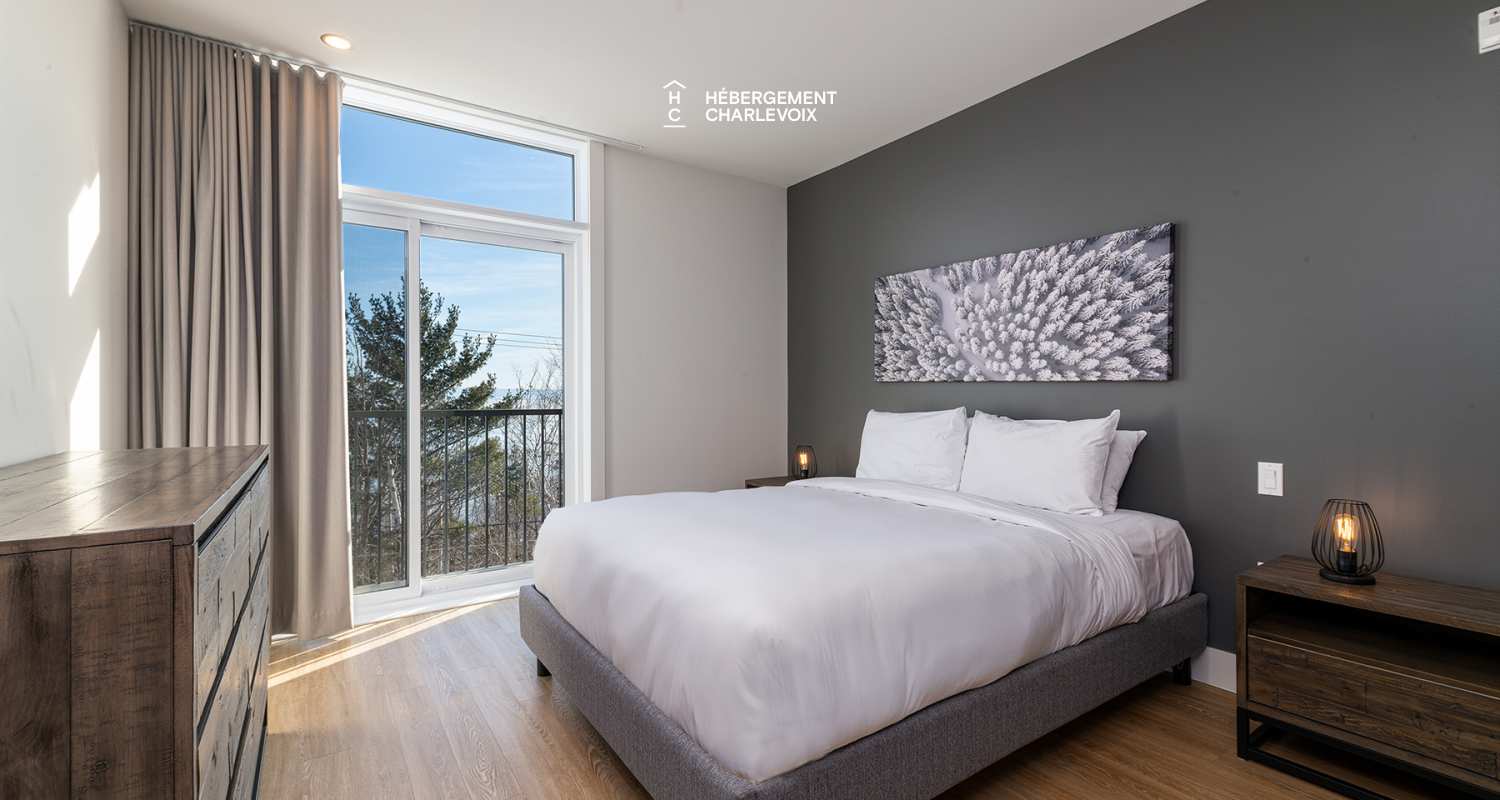 Cache 2 chambres-2 lits Queen, 1 divan-lit - 1 à 6 personnes - Is located at less than 200 meters from the chairlift