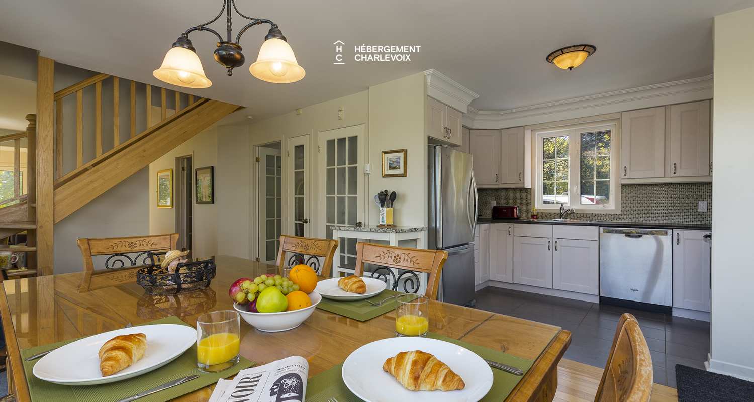 CIE-1 - Breathtaking view of river and mountains from the bedroom