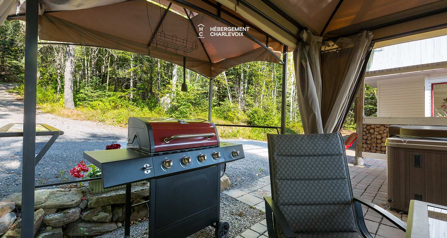 COU-85 - Charming home in the heights of Charlevoix