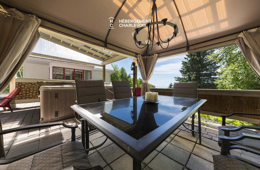 COU-85 - Coquette maison dans les hauteurs de Charlevoix