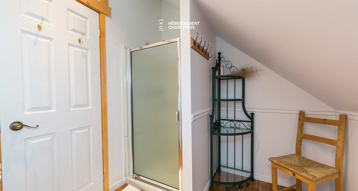 MAS-727 - Warm house on the edge of the St. Lawrence