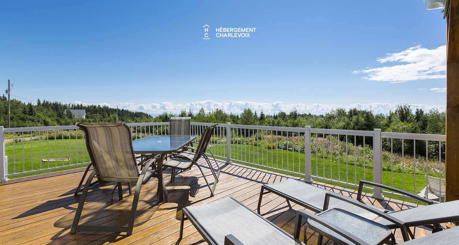 BAR-17 - An outside spa for the four seasons