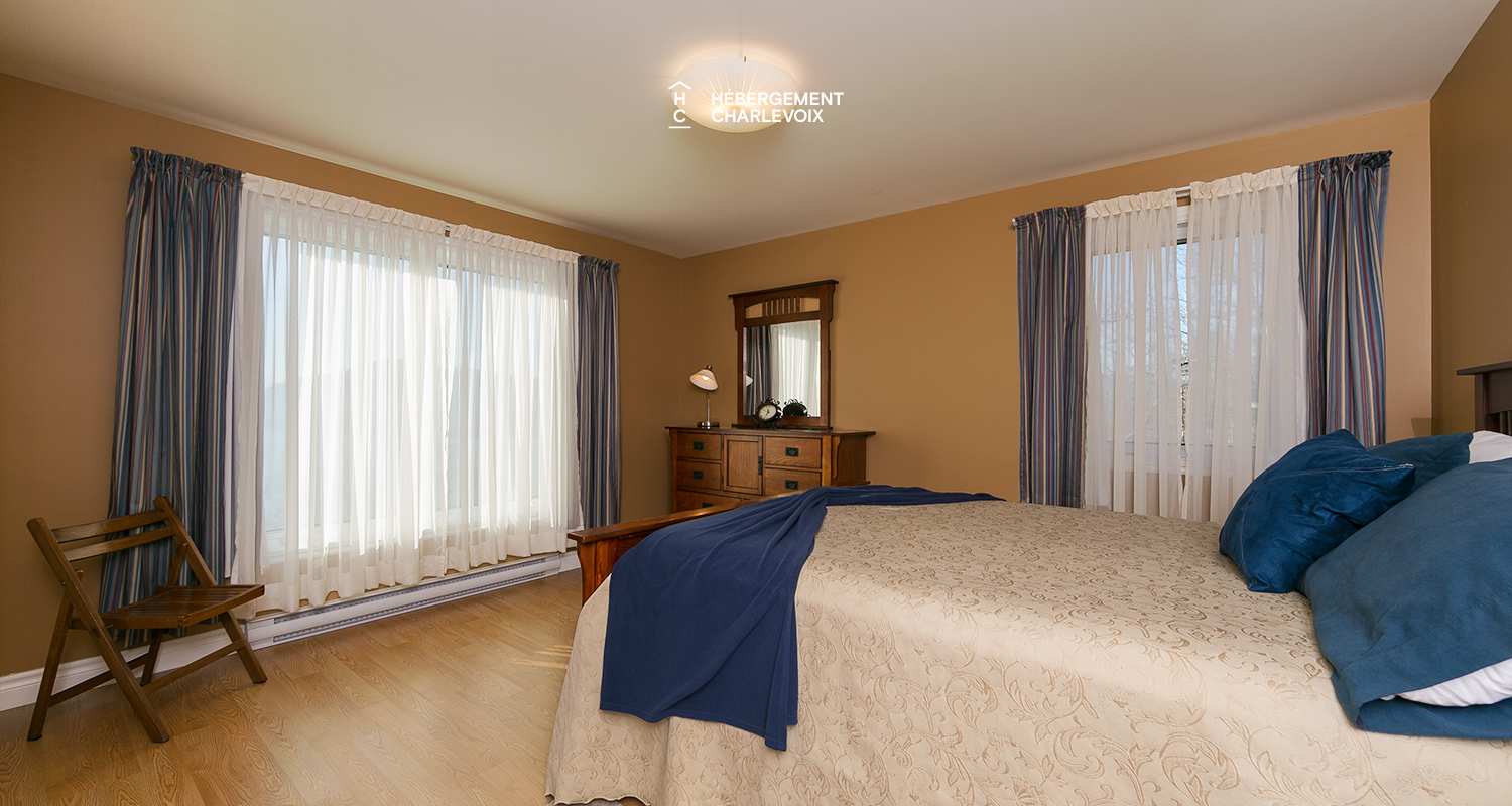 PEU-14 - Résidence chaleureuse et moderne idéalement située