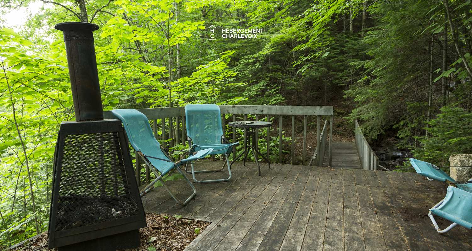 AMA-2 - Équilibre parfait entre moderne et rustique.