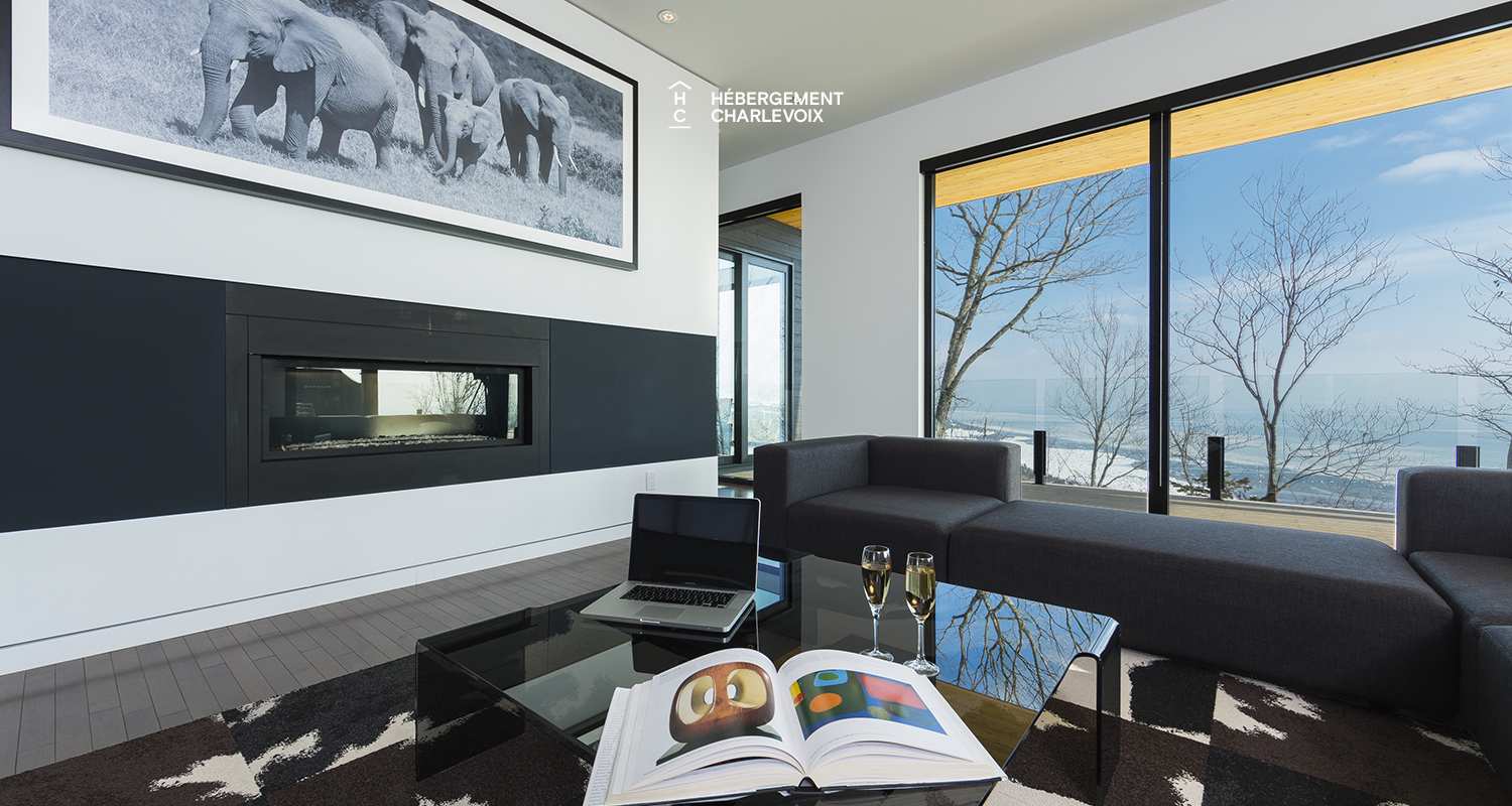 SEC-254 - Contemporary house for an escapade with friends or family