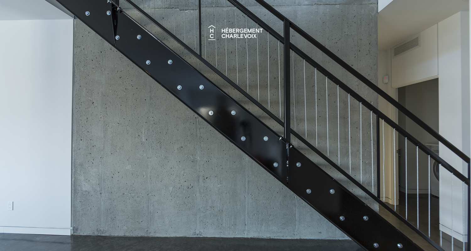 SEC-254 - Contemporary house for an escapade with friends or family