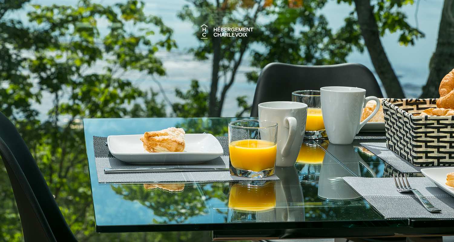 SEC-254 - Contemporary house for an escapade with friends or family