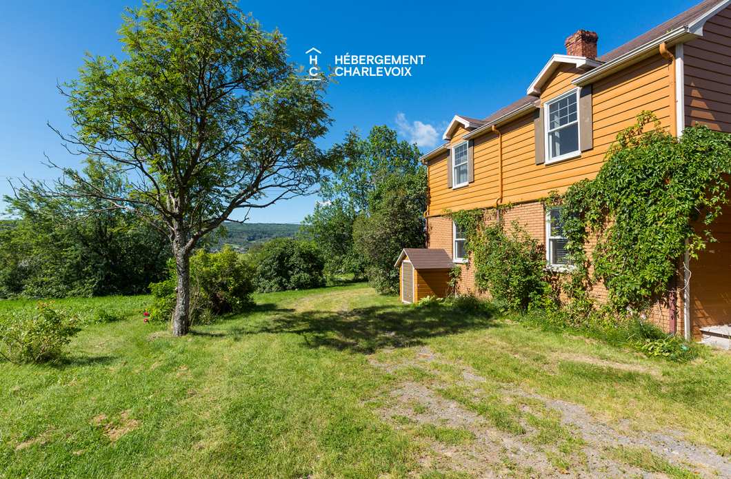 LAC-35 - Chalet avec cachet dans un environnement forestier