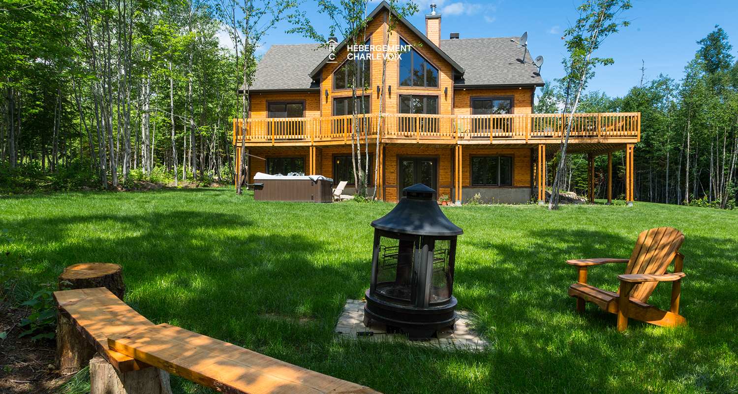 AIY-25 - A billiard room to entertain evenings.