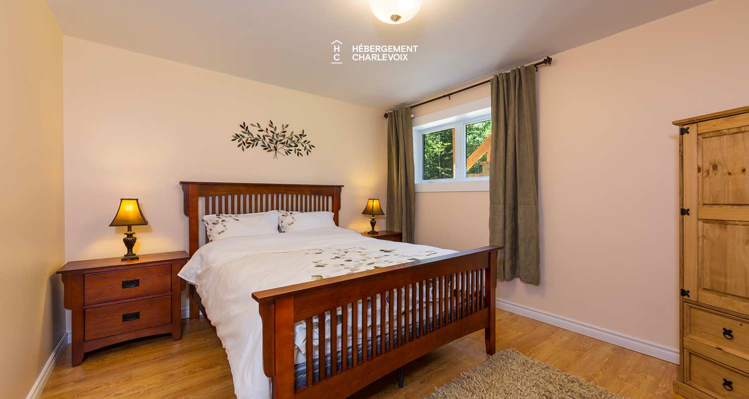 AIY-25 - A billiard room to entertain evenings.