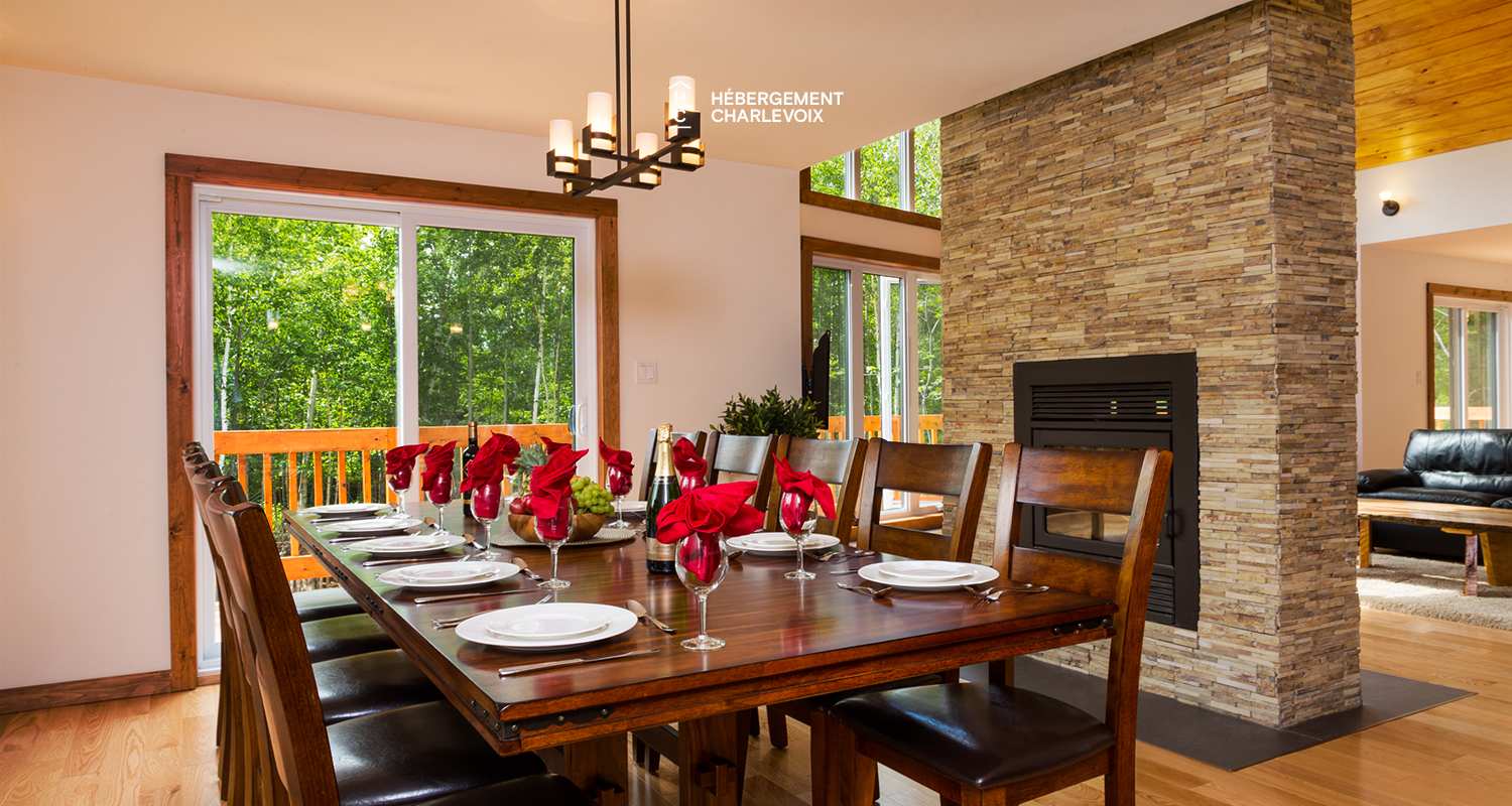 AIY-25 - A billiard room to entertain evenings.