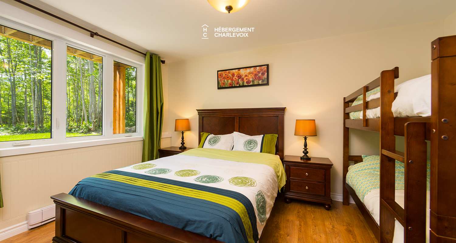 AIY-25 - A billiard room to entertain evenings.