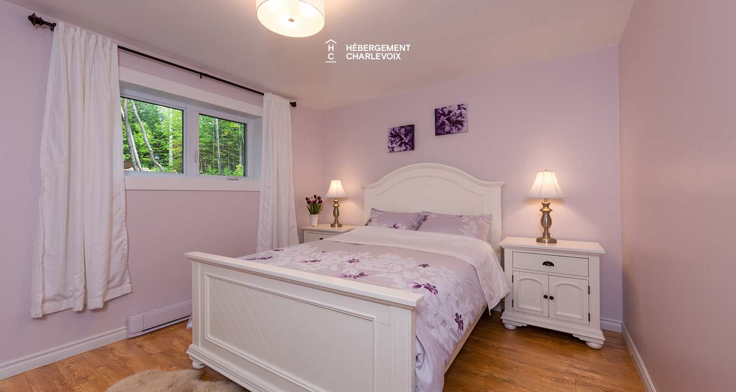 AIY-25 - A billiard room to entertain evenings.