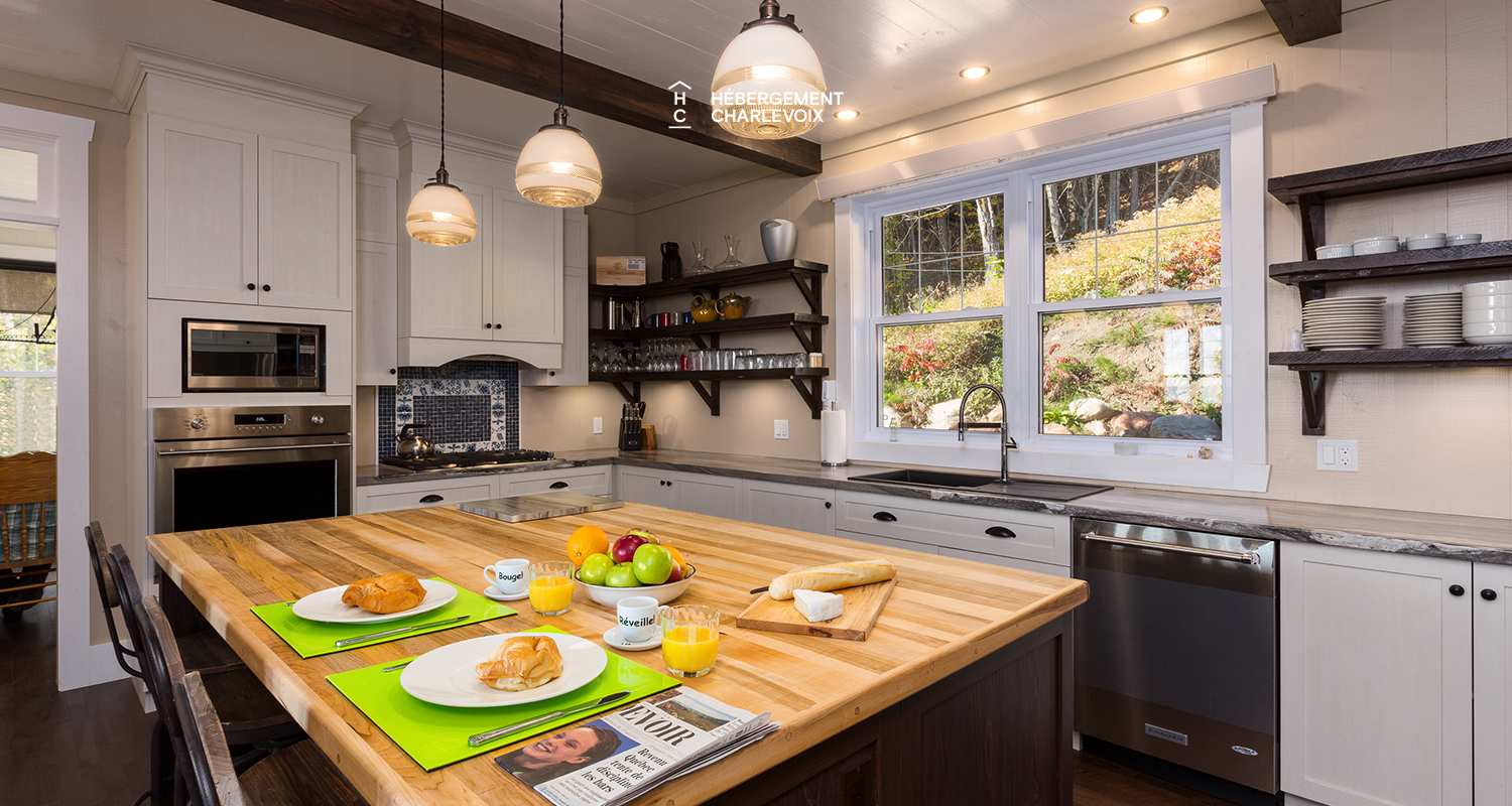 BEG-75 - Splendid cottage with view on the Isle-aux-Coudres