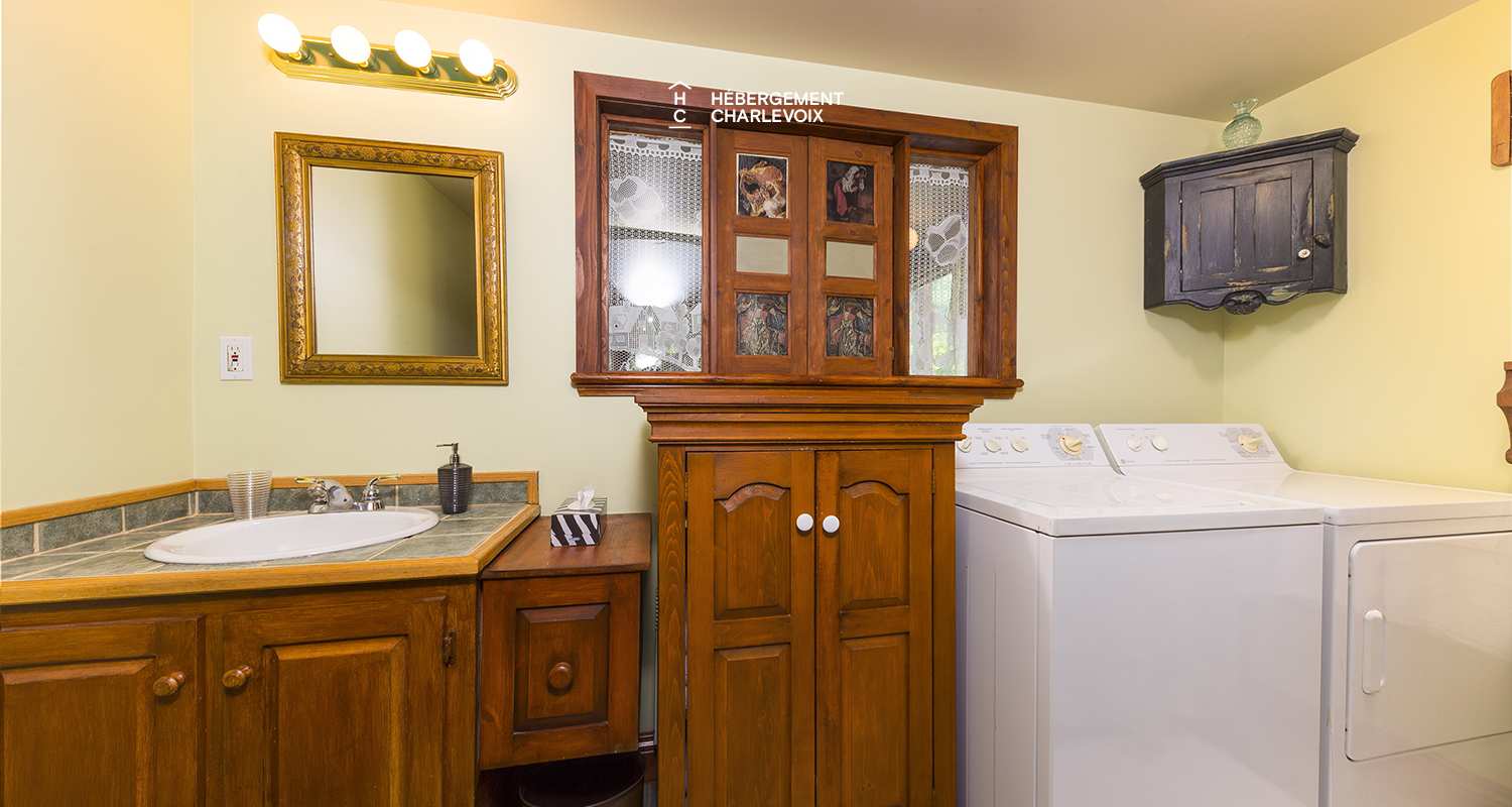 SIM-39 - Real cottage with a private lake