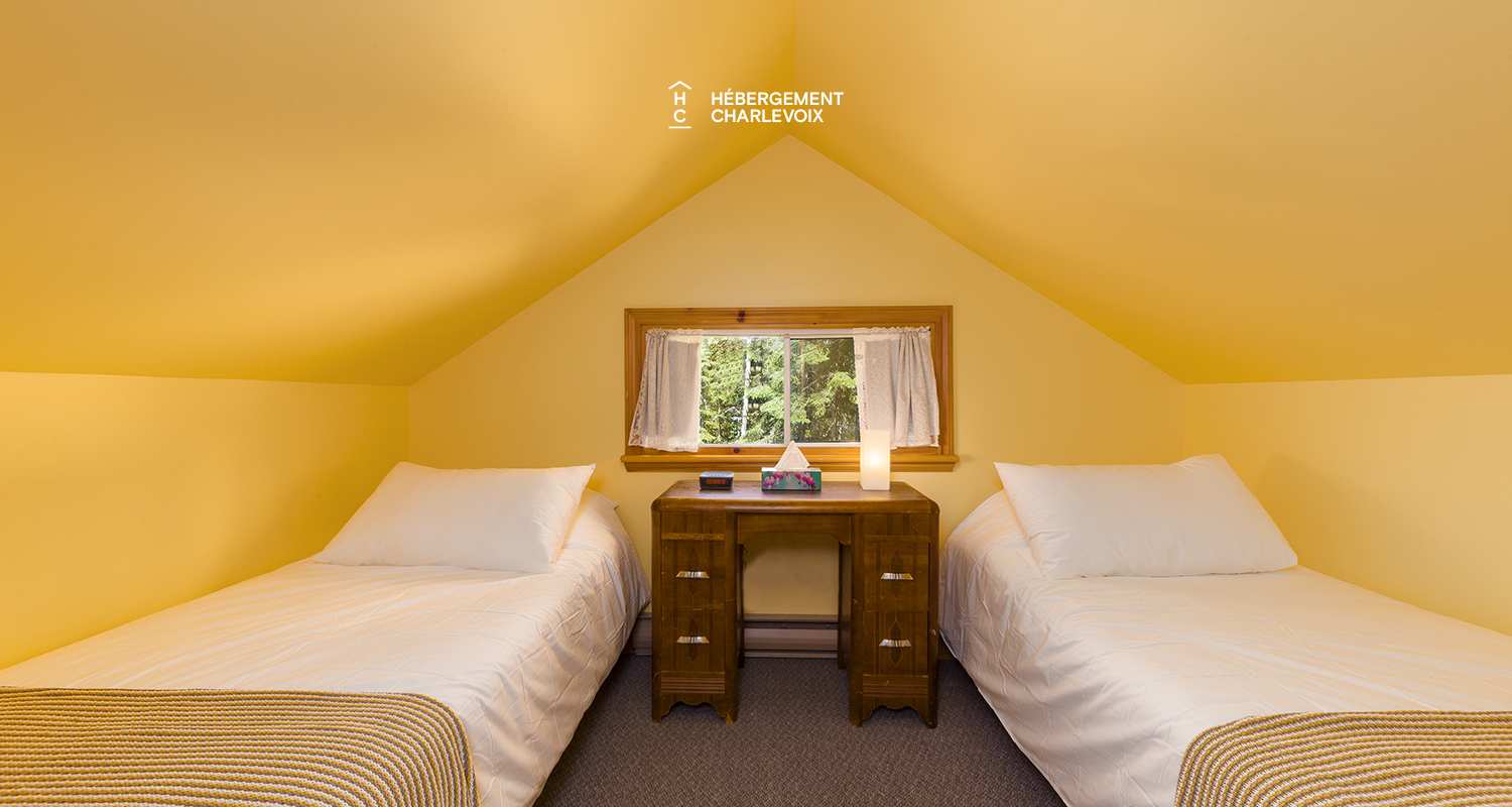 SIM-39 - Real cottage with a private lake