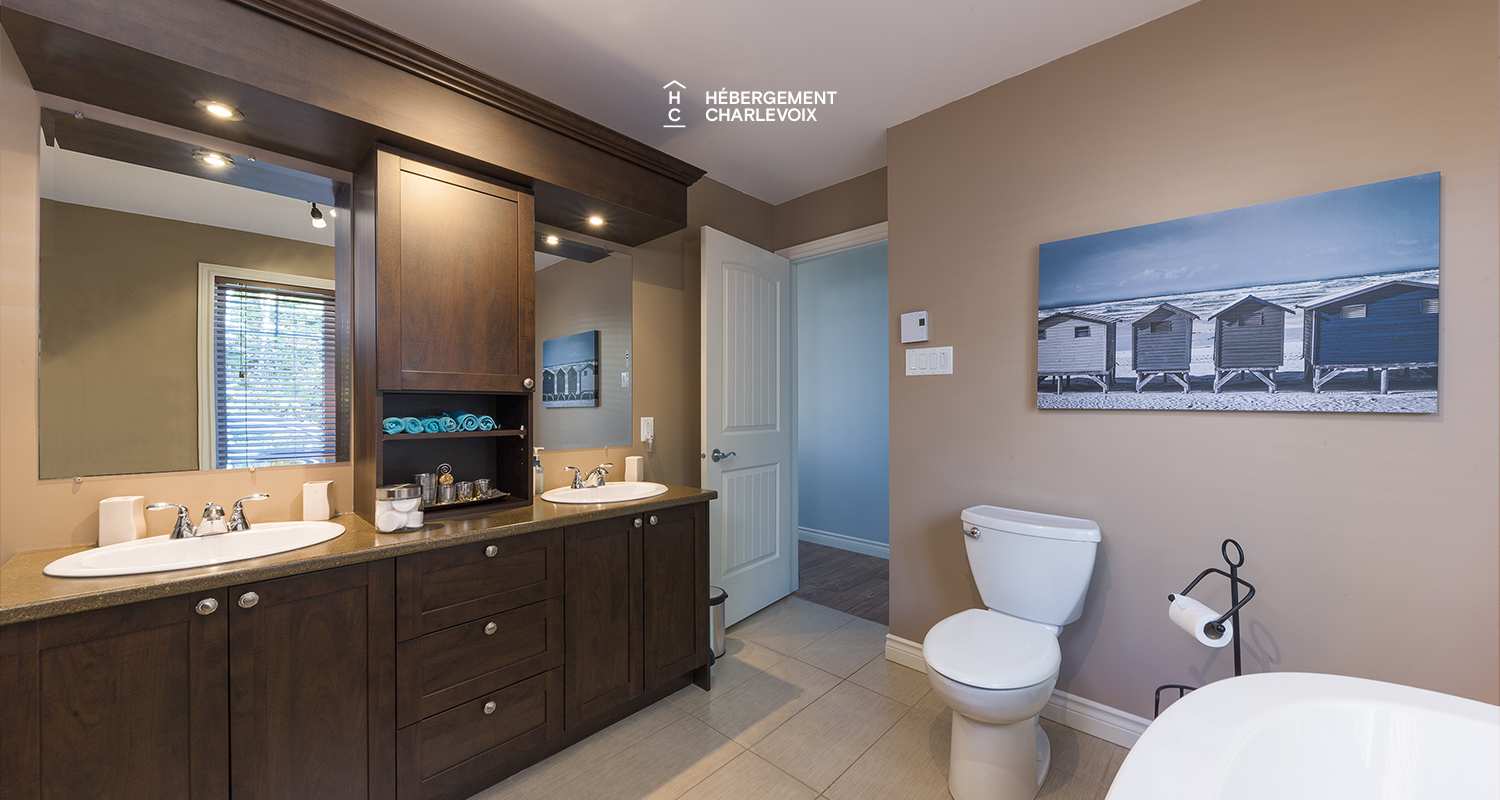 HEL-529 - Amazing view of the St-Lawrence River