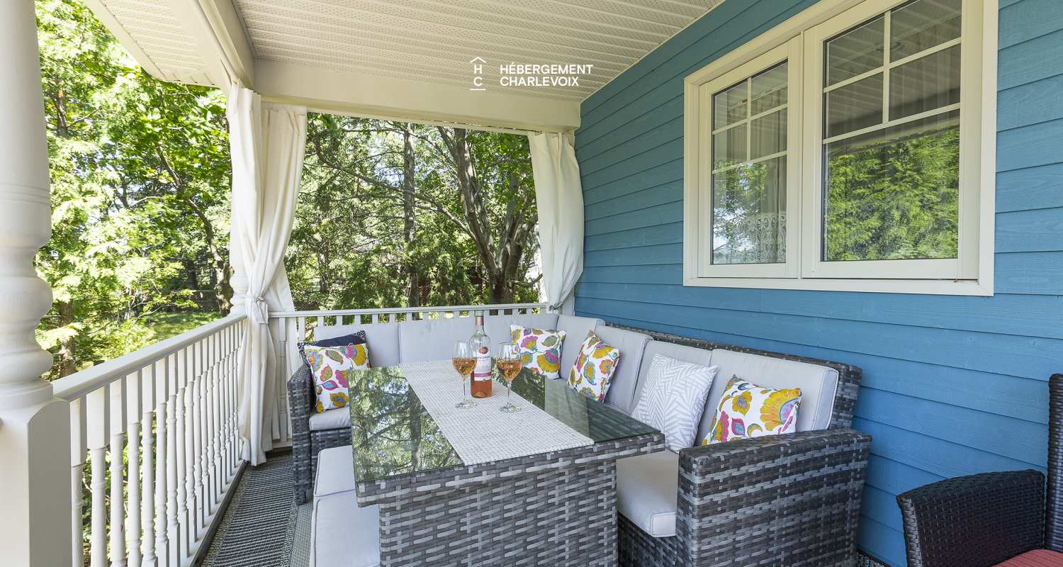 AIR-182 - A few minutes walk from the St. Lawrence River.