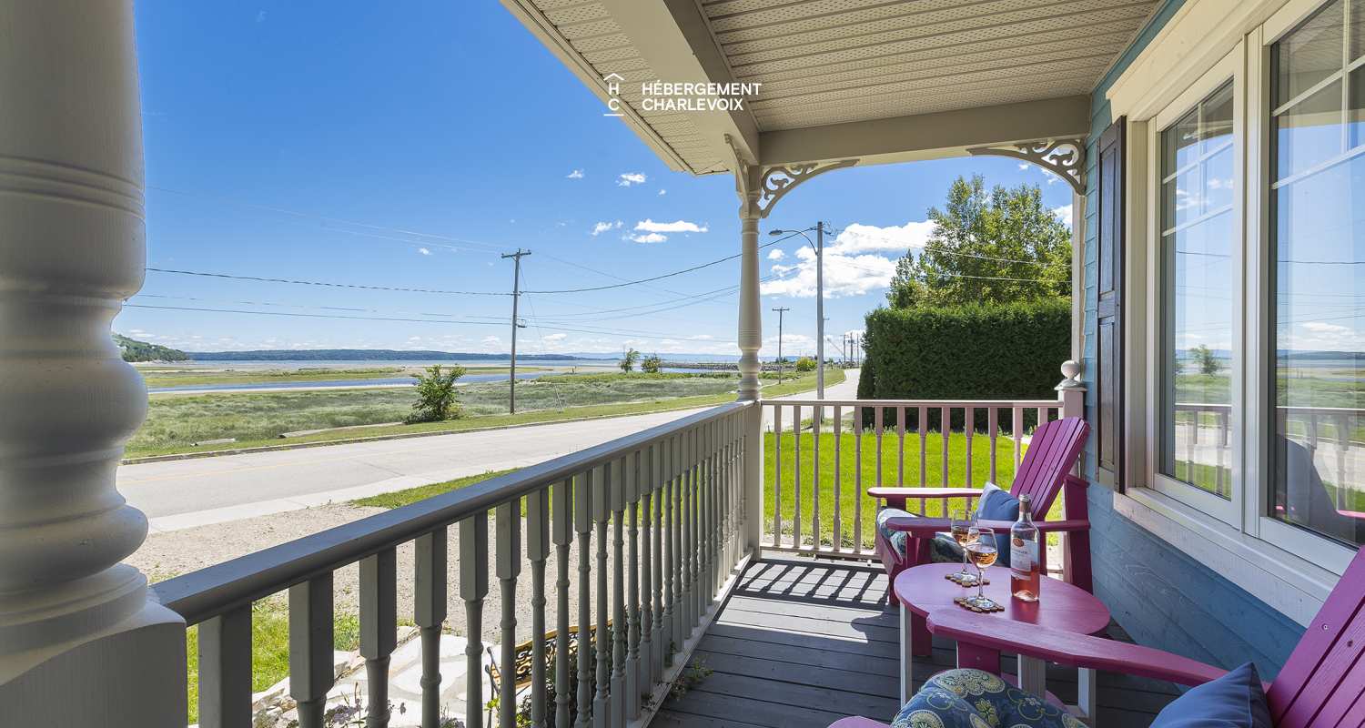 AIR-182 - A few minutes walk from the St. Lawrence River.