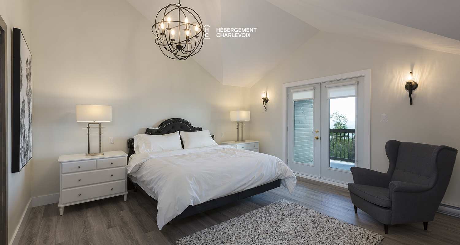 CAL-24 - The luxury of this prestigious villa