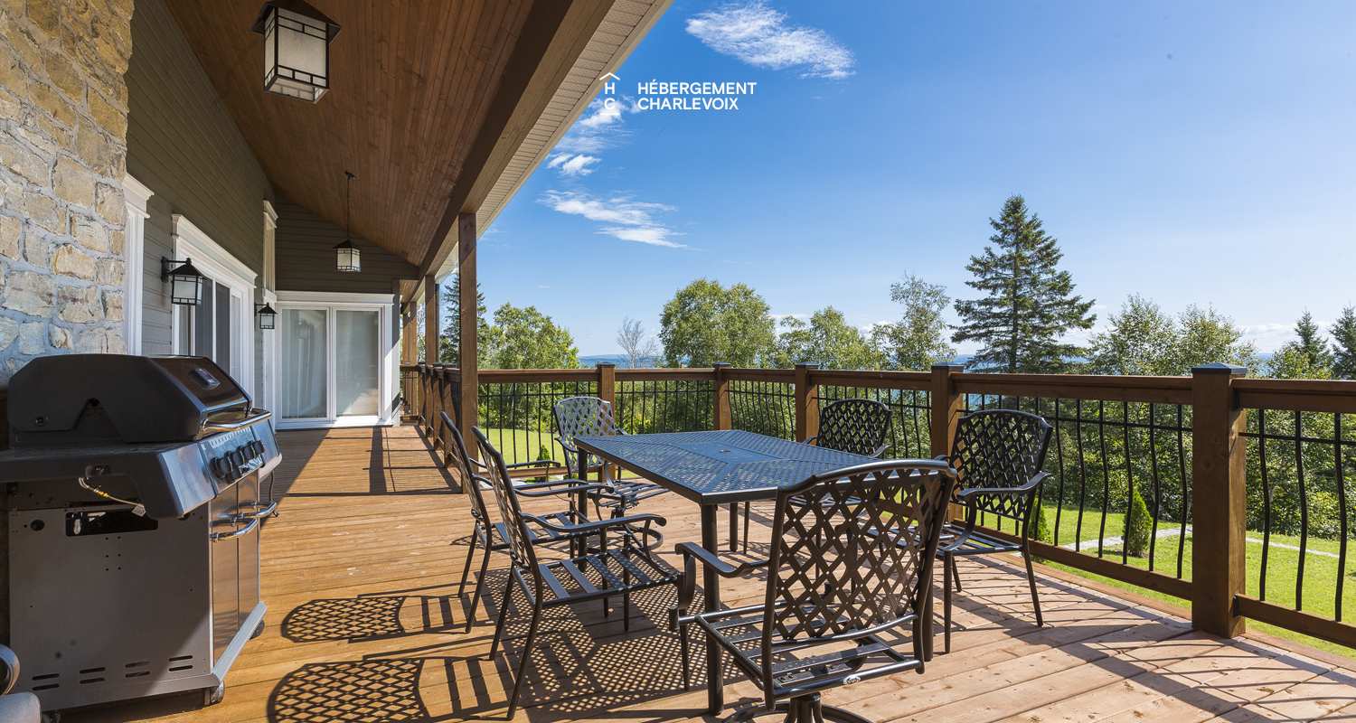 CAL-24 - The luxury of this prestigious villa