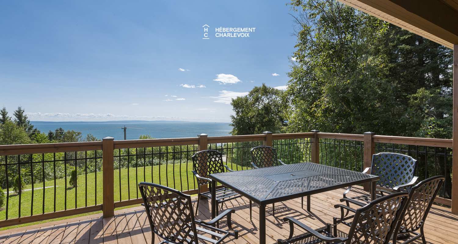 CAL-24 - The luxury of this prestigious villa