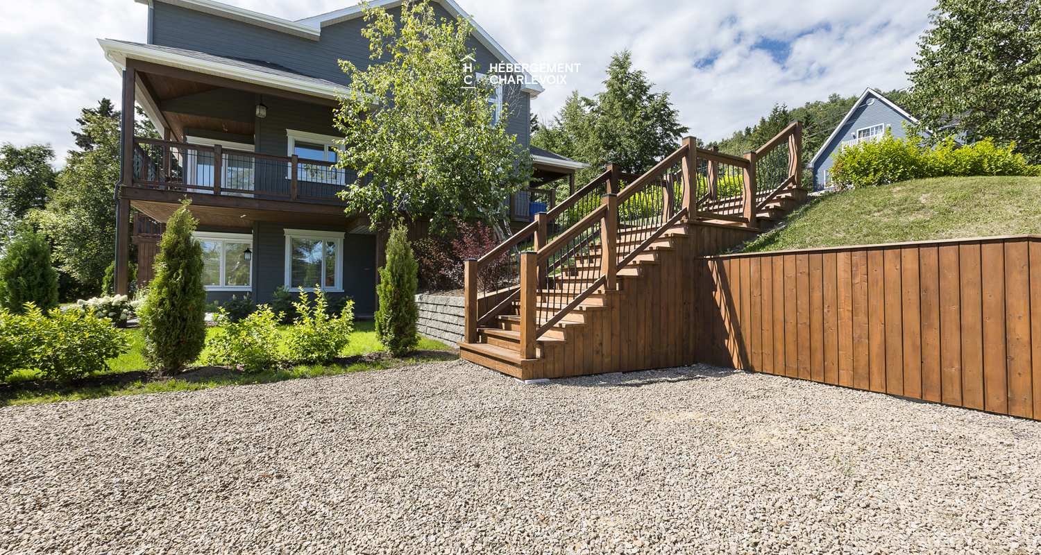 CAL-24 - The luxury of this prestigious villa