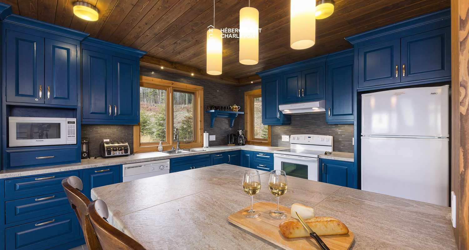 AVE-71 - A kitchen where life is good