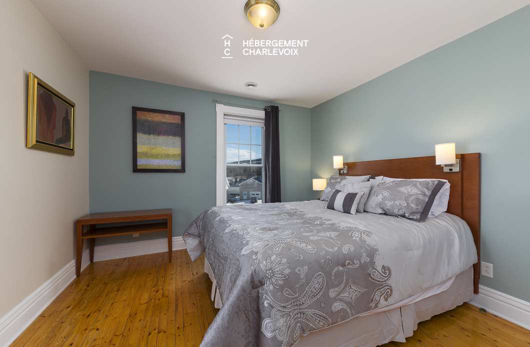 VEN-97 - Bienvenue au presbytère de St-Aimé des Lacs en Charlevoix, à 10 minutes du renommé restaurant le BOOTLEGGER.