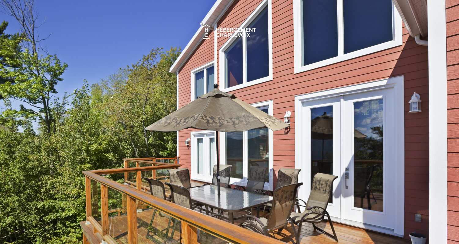 PEU-14 - Résidence chaleureuse et moderne idéalement située