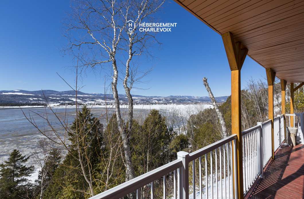 DOU-280 - Charmant chalet surplombant la plage de Baie-Saint-Paul