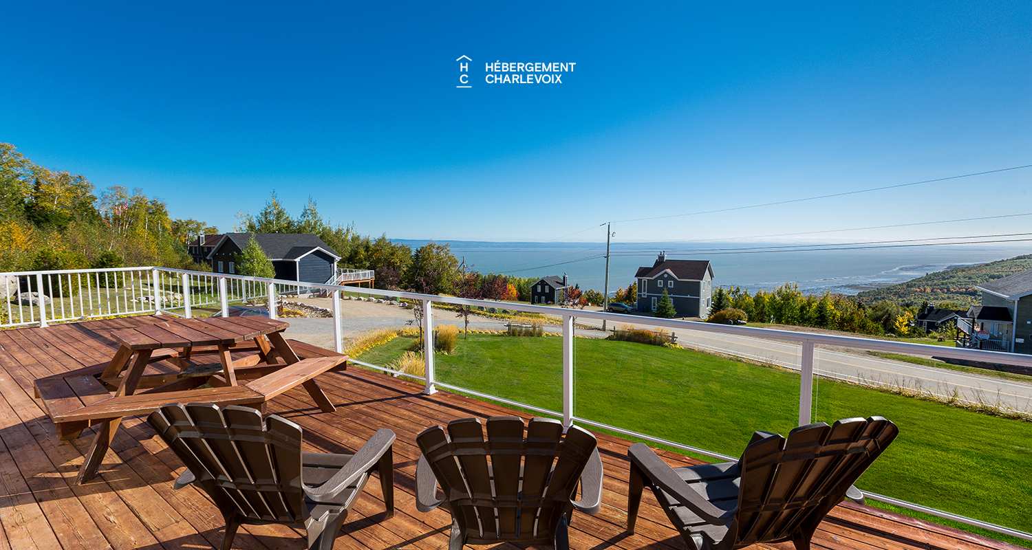 CDM-24 - A large terrace for lasting afternoons