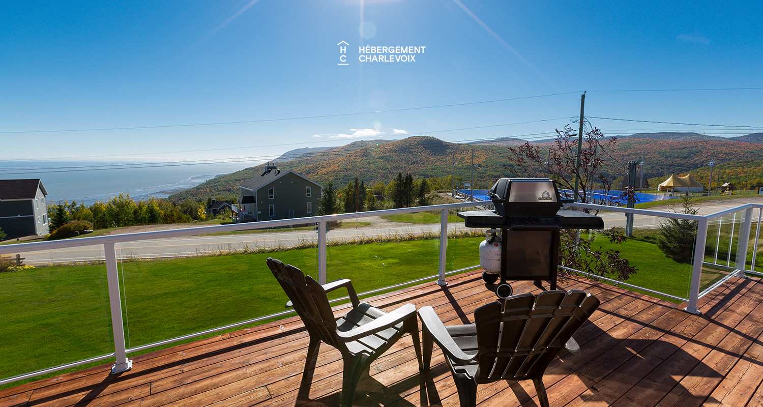 CDM-24 - A large terrace for lasting afternoons