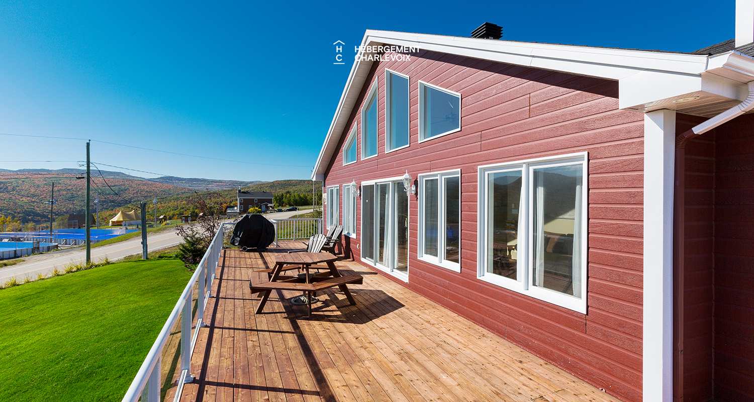 CDM-24 - A large terrace for lasting afternoons