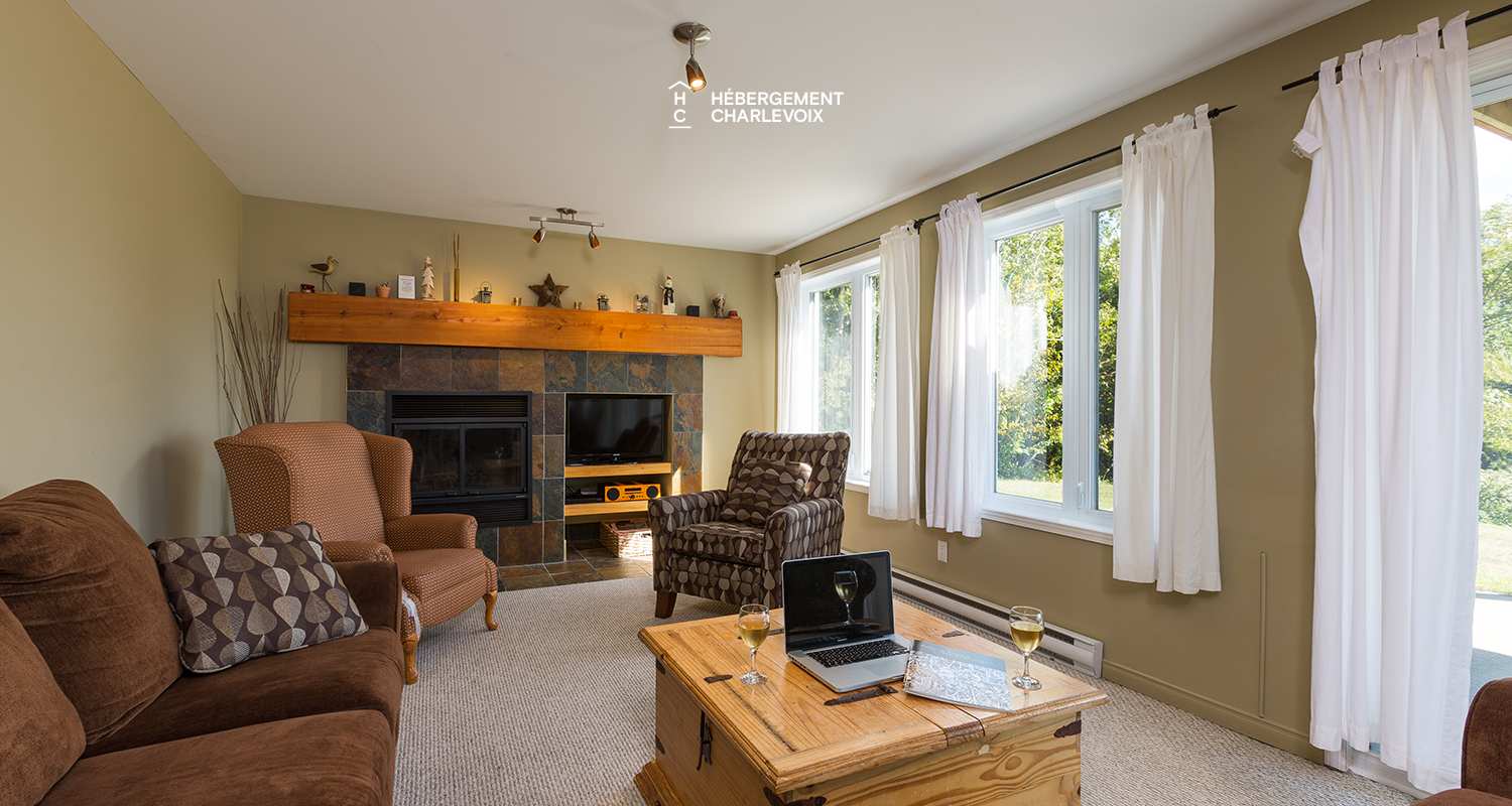 CDM-22 - An indoor and outdoor fireplace to double the cosyness