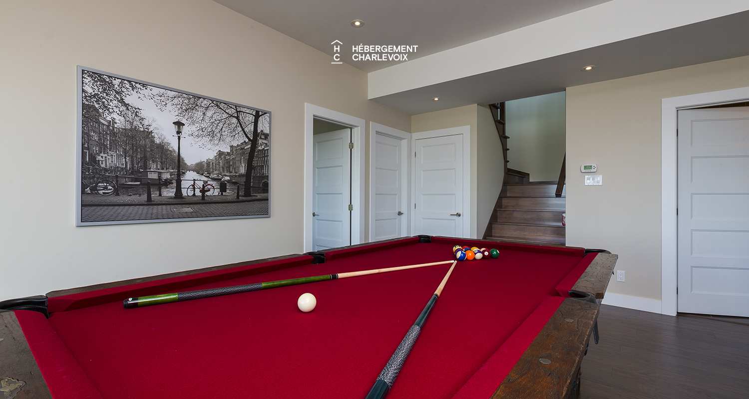 AQU-1 - Vue exceptionnelle à 180 degrés sur le fleuve St-Laurent, de l’Isle aux Coudres au Massif de Charlevoix