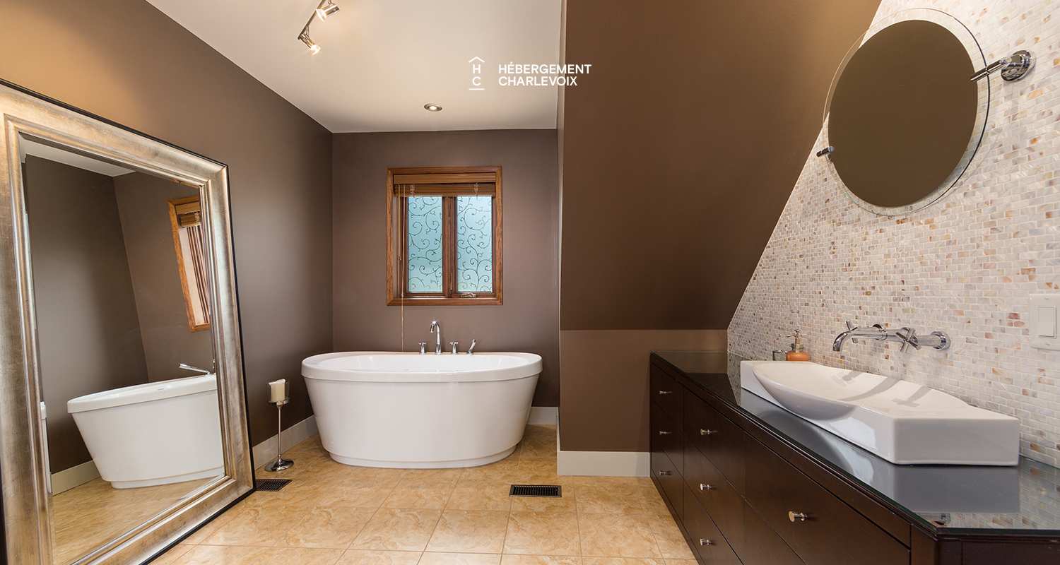 ROS-409 - Superbe terrasse flirtant avec la montagne