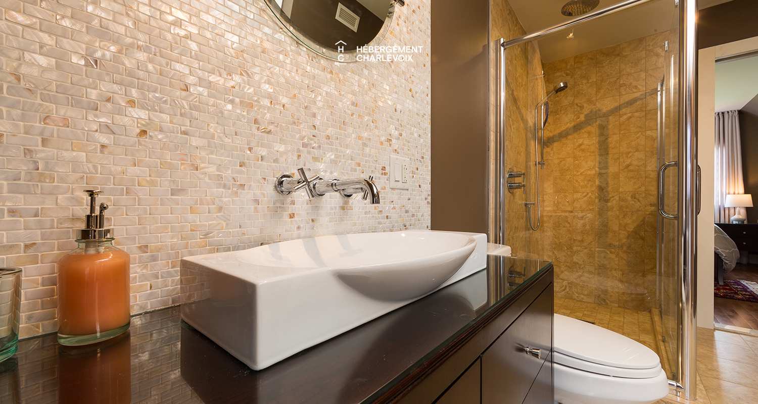 ROS-409 - Superbe terrasse flirtant avec la montagne