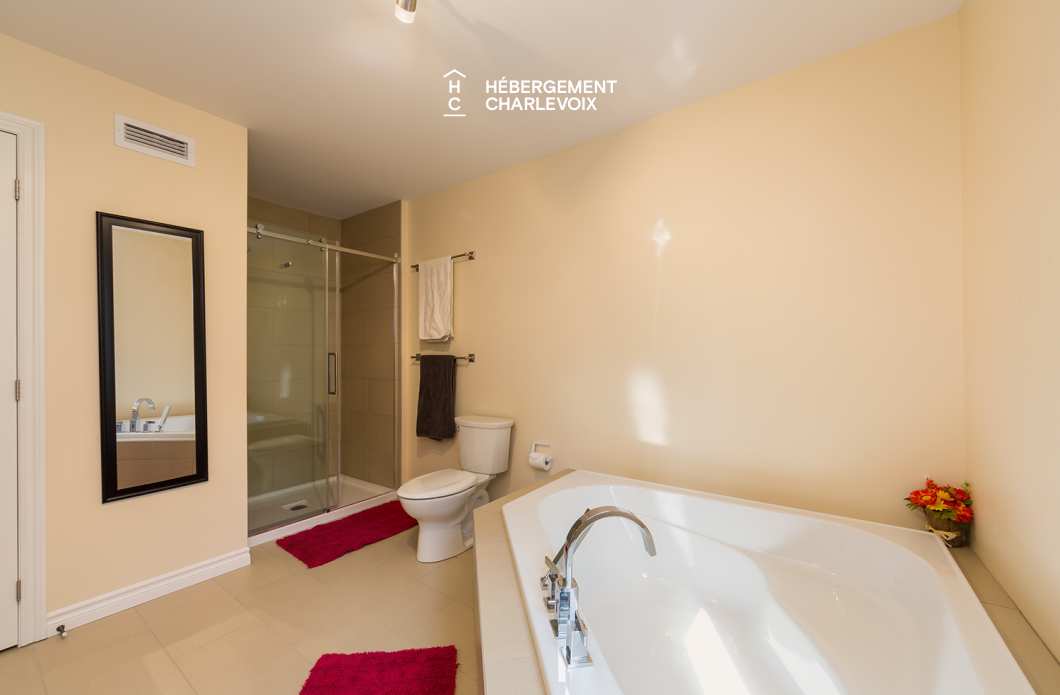 CSQ-65 - Endroit calme et relaxant avec terrasse couverte