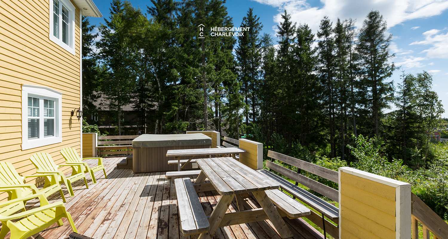 SHI-45 - Le calme paisible du bois environnant