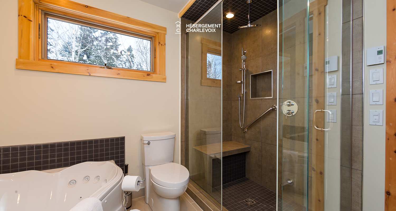 CHE-2 - A kitchen where life is good