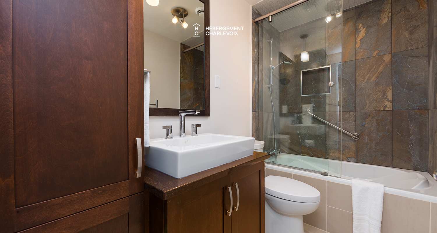 CHE-2 - A kitchen where life is good